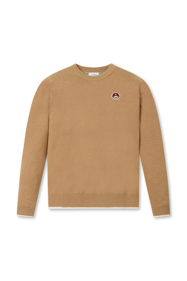 (W) 윈드프루프 라이닝 풀오버 니트는 여성 골프 의류로, 겨울철 라운딩과 일상에서 모두 활용 가능한 제품입니다. 아이보리, 베이지, 블루 세 가지 색상으로 출시되었으며, 울 혼방 소재에 방풍 안감을 더해 보온성을 극대화했습니다. 등판 자카드 아트웨올, 배색 포인트, 넥/소매/밑단 립 조직 등 섬세한 디자인 디테일을 살렸으며, 소매 밑단 배색 컬러 포인트와 전면 좌측 가슴 시그니처 자수 디테일이 특징입니다. 슬림핏, 데일리핏, 오버핏 세 가지 핏으로 폭넓은 스타일 연출이 가능합니다.
