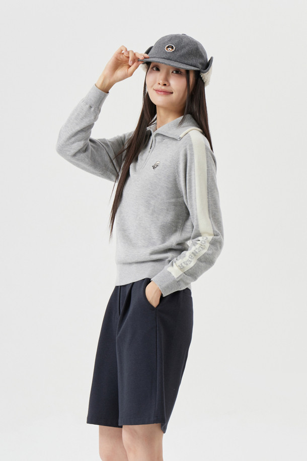 여성용 "(W) 윈드프루프 라이닝 하프 집업 니트"는 가을과 겨울 시즌에 적합한 상의입니다. 부드러운 촉감의 니트 소재와 방풍 안감이 적용되어 보온성과 방풍 기능을 제공합니다. 하프넥 디자인과 레귤러핏으로 제작되었으며, 스포티하면서도 베이직한 스타일을 연출합니다. 무지 패턴의 그레이 컬러로 어떤 골프룩에도 미니멀하고 클래식하게 매치할 수 있습니다. 긴 소매 기장의 두꺼운 두께감으로 편안한 착용감을 선사합니다.
