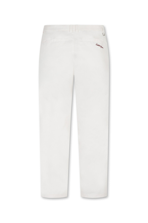 "턱 테이퍼드 팬츠"는 남성용 골프 팬츠로, 봄, 여름, 가을, 겨울 모든 계절에 착용 가능합니다. 클래식하면서도 미니멀한 스타일을 추구하며, 블루와 아이보리 두 가지 색상으로 출시되었습니다. 1:7 비율 허리밴드, 싱글 플리츠, 메탈 후크 잠금장치, 2cm 밑단, 사이드 대각선 포켓, 백 요크, 싱글 웰트 포켓, 지갑 포켓, 로고 자수, D링 장식 등 다양한 디테일이 특징입니다. 슬림핏과 스트레이트 핏으로 연출 가능하며, 뻣뻣한 촉감의 면 소재로 제작되었습니다. 골프룩, 비즈니스 캐주얼, 출근룩 등 다양한 TPO에 활용할 수 있습니다.
