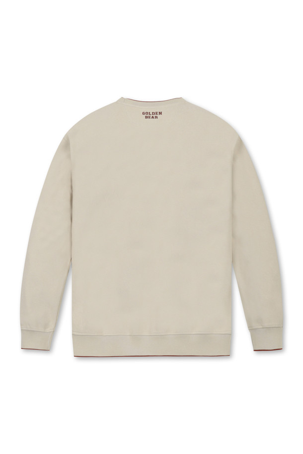 (U) 빅 로고 와펜 크루넥 스웨트셔츠는 남성용 스웨트셔츠로, 베이지, 그레이, 그린 3가지 색상으로 출시되었습니다. 봄, 가을, 겨울 계절에 골프 및 일상용으로 착용하기 좋으며, 스포티하고 캐주얼한 스타일을 연출합니다. 슬림, 레귤러, 오버핏으로 다양한 핏을 선택할 수 있으며, 라운드넥에 중간 두께감으로 부드러운 촉감이 특징입니다. 왼쪽 가슴 자수 로고 패치와 뒷목 곰 로고 자수, 밑단/소매단/네크라인 배색, 1x1 립조직 밴드, 어깨 솔기 6mm 모빌론 테이프로 디테일을 더했습니다.
