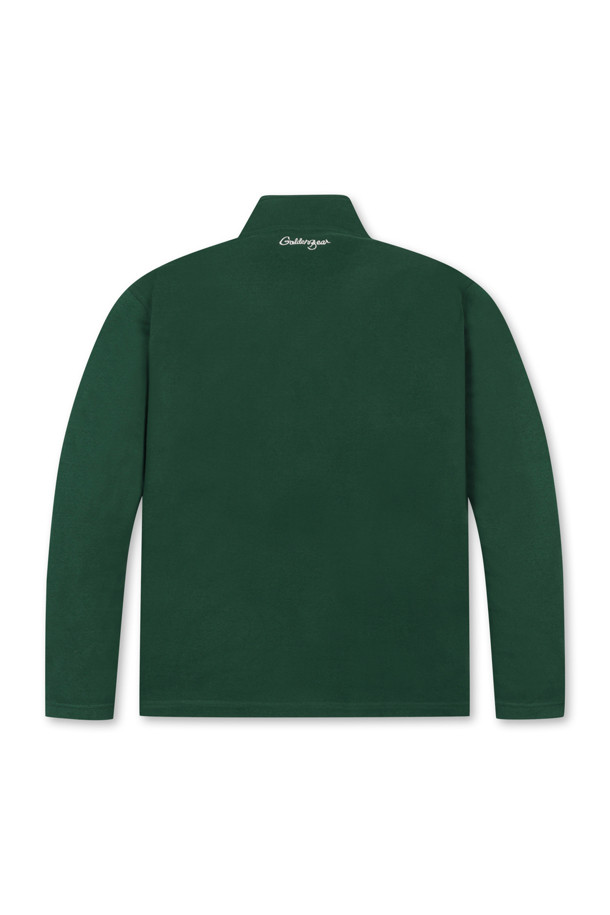 마이크로 플리스 집업 풀오버는 남성 골프룩을 위한 스포티한 스타일의 집업 티셔츠입니다. 아이보리, 그레이, 그린, 블랙 4가지 색상으로 출시되었으며, 가을/겨울 시즌에 적합합니다. 부드러운 촉감의 플리스와 기모 소재를 사용하여 보온성을 높였으며, 하프넥 디자인에 좌측 가슴 베어 자수와 후면 넥밴드 커브드 로고 자수로 포인트를 더했습니다. 슬림핏, 데일리핏, 오버핏 3가지 핏으로 만나볼 수 있으며, 소매단과 밑단 삼봉 스티치로 마감했습니다.
