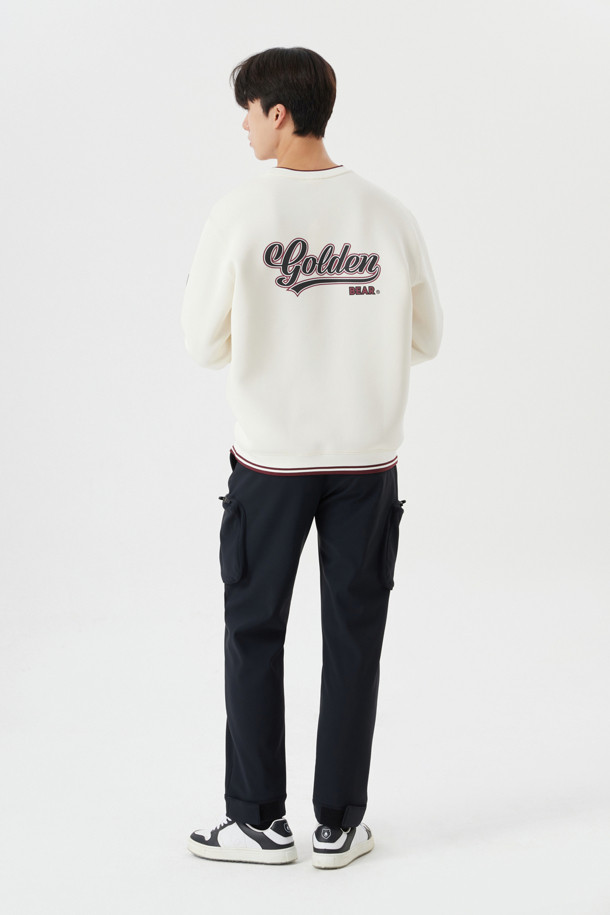 블랙 Back Brushed 조거 팬츠는 가을, 겨울철에 따뜻하고 편안하게 착용할 수 있는 남성용 긴바지입니다. 부드러운 기모 안감과 브러쉬드 가공으로 뛰어난 촉감을 제공하며, 릴랙스핏으로 편안한 착용감을 선사합니다. 조거핏 디자인으로 스포티하고 캐주얼한 스타일을 연출하며, 골프룩이나 캠핑룩 등 다양한 TPO에 활용하기 좋습니다. 무지 디자인에 두꺼운 두께감으로 보온성을 높였으며, 밴딩 처리로 활동성을 더했습니다.
