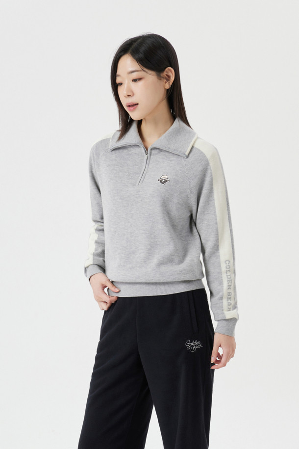 여성용 "(W) 윈드프루프 라이닝 하프 집업 니트"는 가을과 겨울 시즌에 적합한 상의입니다. 부드러운 촉감의 니트 소재와 방풍 안감이 적용되어 보온성과 방풍 기능을 제공합니다. 하프넥 디자인과 레귤러핏으로 제작되었으며, 스포티하면서도 베이직한 스타일을 연출합니다. 무지 패턴의 그레이 컬러로 어떤 골프룩에도 미니멀하고 클래식하게 매치할 수 있습니다. 긴 소매 기장의 두꺼운 두께감으로 편안한 착용감을 선사합니다.
