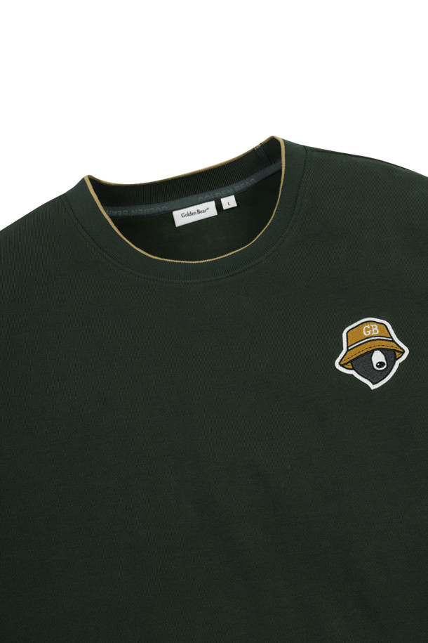 (U) 빅 로고 와펜 크루넥 스웨트셔츠는 남성용 스웨트셔츠로, 베이지, 그레이, 그린 세 가지 색상으로 출시되었습니다. 플리스와 코튼 혼방 소재로 제작되어 부드러운 촉감을 자랑하며, 봄, 가을에 입기 좋습니다. 라운드넥 디자인에 슬림핏, 데일리핏, 오버핏으로 다양한 스타일을 연출할 수 있습니다. 캐주얼, 스포티, 미니멀한 스타일을 즐기는 분들께 추천하며, 동네 마실룩, 산책룩, 캠핑룩에 잘 어울립니다. 전면 좌측 가슴의 곰 와펜과 후면 넥밴드 하단의 로고 자수가 디자인 포인트이며, 신축성이 있어 편안하게 착용 가능합니다.
