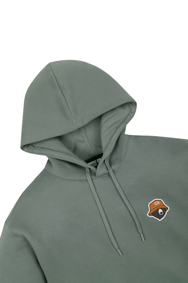 (U) 프린티드 백 후디는 남성용 상의로, 트월 소재를 사용하여 봄, 가을, 겨울에 착용하기 좋습니다. 그레이, 민트, 와인 세 가지 색상으로 출시되었으며, 스포티하면서도 캐주얼한 스타일을 연출할 수 있습니다. 후드와 긴 소매 디자인에 캥거루 포켓, 립밴드 소매단이 특징이며, 후면에 시그니처 베어와 로고 그래픽, 전면 좌측 가슴에 시그니처 베어 와펜으로 포인트를 주었습니다. 슬림핏, 데일리핏, 오버핏으로 다양한 핏을 선택할 수 있어 골프룩과 일상룩에 모두 활용 가능합니다.
