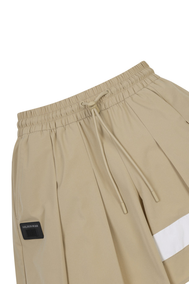 Golden Bear - 쇼트팬츠 - (WOMEN) Line Contrast Pleats Shorts