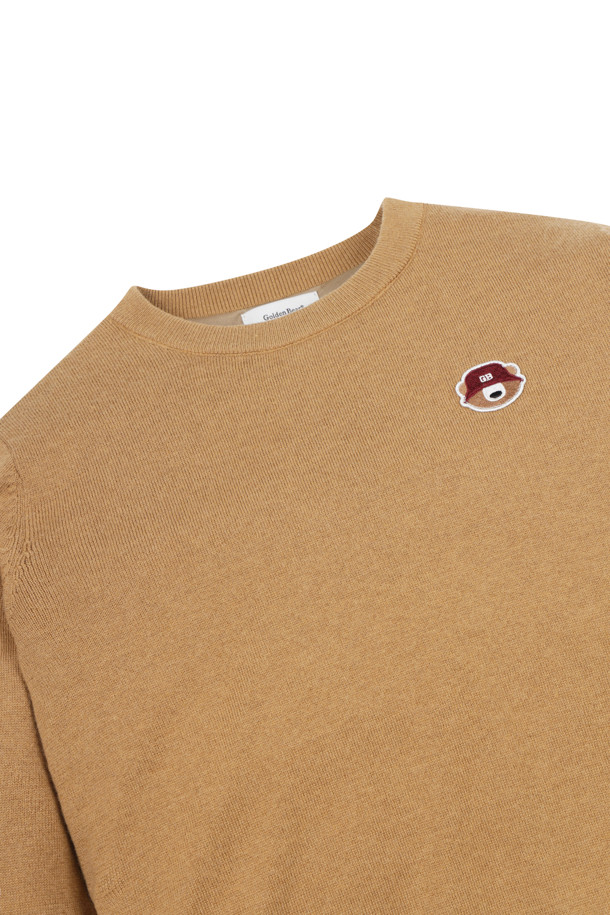 (W) 윈드프루프 라이닝 풀오버 니트는 여성 골프 의류로, 겨울철 라운딩과 일상에서 모두 활용 가능한 제품입니다. 아이보리, 베이지, 블루 세 가지 색상으로 출시되었으며, 울 혼방 소재에 방풍 안감을 더해 보온성을 극대화했습니다. 등판 자카드 아트웨올, 배색 포인트, 넥/소매/밑단 립 조직 등 섬세한 디자인 디테일을 살렸으며, 소매 밑단 배색 컬러 포인트와 전면 좌측 가슴 시그니처 자수 디테일이 특징입니다. 슬림핏, 데일리핏, 오버핏 세 가지 핏으로 폭넓은 스타일 연출이 가능합니다.
