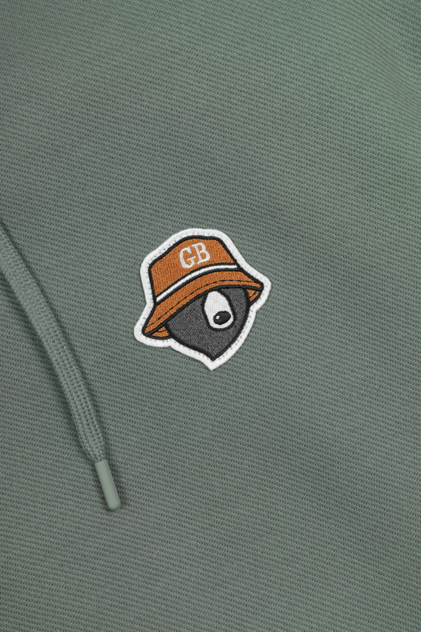 (U) 프린티드 백 후디는 남성용 상의로, 트월 소재를 사용하여 봄, 가을, 겨울에 착용하기 좋습니다. 그레이, 민트, 와인 세 가지 색상으로 출시되었으며, 스포티하면서도 캐주얼한 스타일을 연출할 수 있습니다. 후드와 긴 소매 디자인에 캥거루 포켓, 립밴드 소매단이 특징이며, 후면에 시그니처 베어와 로고 그래픽, 전면 좌측 가슴에 시그니처 베어 와펜으로 포인트를 주었습니다. 슬림핏, 데일리핏, 오버핏으로 다양한 핏을 선택할 수 있어 골프룩과 일상룩에 모두 활용 가능합니다.
