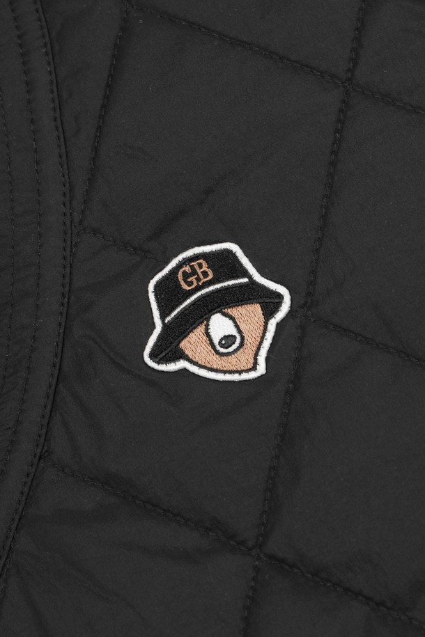 (W) 퀼티드 V넥 스웨트는 여성 골프룩을 위한 스포티하고 미니멀한 스타일의 상의입니다. 블랙 컬러의 레귤러핏 제품으로, 가을/겨울 시즌에 적합하며 두꺼운 두께감과 부드러운 촉감이 특징입니다. 퀄팅 디테일이 돋보이는 디자인에 V넥 라인과 긴 소매로 세련됨을 더했습니다. 안감은 패딩 처리되어 보온성을 높였으며, 골프웨어로 활용하기 좋습니다.
