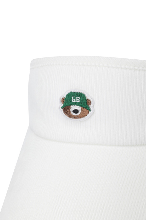 (W) 코듀로이 바이저는 부드러운 코듀로이 소재로 제작되어 봄, 여름, 가을 계절에 착용하기 좋습니다. 아이보리, 브라운, 블랙 세 가지 색상으로 출시되었으며, 낮은 모자 깊이와 8.5cm 챙 넓이로 편안한 착용감을 제공합니다. 자수 와펜, 로고 직자수, 메달 버클 등의 디자인 장식이 돋보이며, 스트레치 소재와 이마 부분 메쉬 안감으로 기능성을 더했습니다. 후면 메달 버클과 로고 밴드로 사이즈 조절이 가능하여 골프룩, 캐주얼룩 등 다양한 스타일에 클래식하고 미니멀하게 매치할 수 있습니다.
