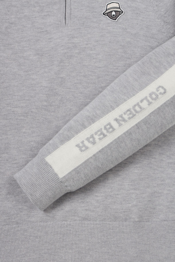 여성용 "(W) 윈드프루프 라이닝 하프 집업 니트"는 가을과 겨울 시즌에 적합한 상의입니다. 부드러운 촉감의 니트 소재와 방풍 안감이 적용되어 보온성과 방풍 기능을 제공합니다. 하프넥 디자인과 레귤러핏으로 제작되었으며, 스포티하면서도 베이직한 스타일을 연출합니다. 무지 패턴의 그레이 컬러로 어떤 골프룩에도 미니멀하고 클래식하게 매치할 수 있습니다. 긴 소매 기장의 두꺼운 두께감으로 편안한 착용감을 선사합니다.
