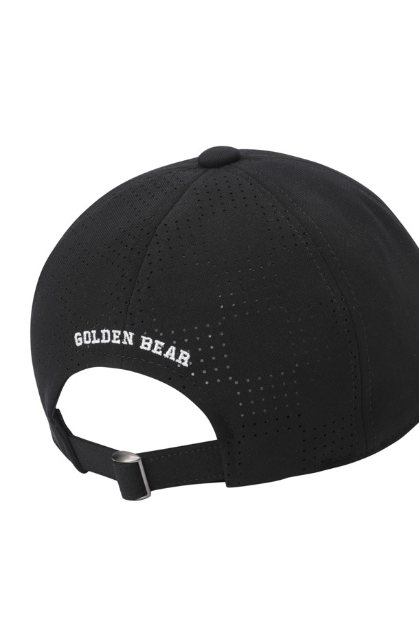 (UNI) 스트레쳐블 에어리 볼캡은 플리 소재로 제작되어 봄, 여름, 가을 시즌에 착용하기 좋습니다. 통기성이 뛰어나고, 스트레치 기능으로 편안한 착용감을 제공하며, 사이즈 조절이 용이합니다. 격자무늬 패턴과 로고 와펜, 리플렉티브 디자인이 돋보이며, 챙 넓이는 7cm, 모자 깊이는 16cm입니다. 골프룩이나 산책룩 등 캐주얼, 스포티, 미니멀 스타일에 매치하기 좋습니다. 색상은 화이트, 블랙, 그린 3가지로 출시되었습니다.
