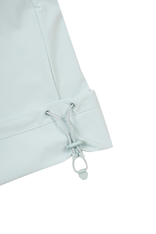 (W) 백 그래픽 우븐 스웨트입니다. 여성 골프 및 일상용으로, 여름, 가을, 겨울 계절에 착용하기 좋습니다. 루즈핏의 긴소매 후드 스웨트로, 트윌 소재로 제작되었으며, 뒷면 레터링 로고 아플리케가 스포티한 스타일을 연출합니다. 후드 지퍼, 소매 끝단 립밴드, 왼쪽 가슴 자수 와펜, 왼쪽 소매 시그니처 와펜, 넥라인 컬러 티핑 등 섬세한 디자인 특징을 갖췄습니다. 신축성이 있으며, 화이트와 블루 두 가지 색상으로 만나보실 수 있습니다.
