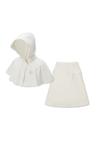 (W) Packable Hoodie Poncho Set Up