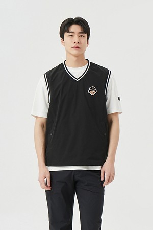 (M) Woven V-Neck Vest_BLACK-a