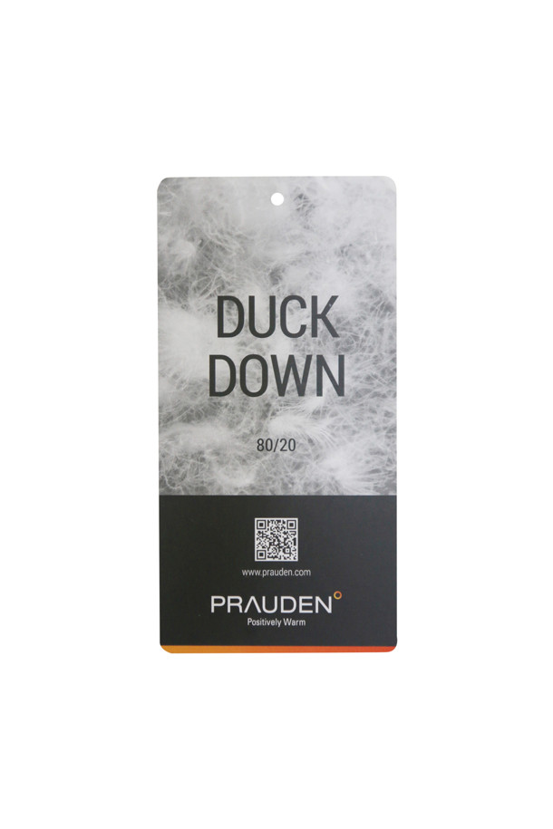 (기획) 젠틀 베스트는 가을, 겨울 시즌에 어울리는 남성용/여성용 베스트입니다. 부드러운 촉감의 나일론, 폴리에스터 혼방 소재에 덕다운 충전재를 사용하여 보온성을 높였습니다. 클래식한 무드의 무지 디자인으로, 셔츠형 카라와 코듀로이 넥 배색, 가슴 플랩 포켓, 스냅 버튼 여밈 등의 디테일이 돋보입니다. 넉넉한 레귤러핏으로 겨울 데일리룩, 모임룩, 산책룩 등 다양한 TPO에 활용 가능하며, 미니멀하고 캐주얼한 스타일을 연출하기 좋습니다.
