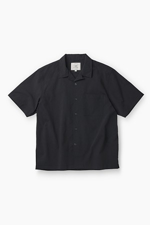 [온라인 단독] 반팔 오픈 카라 셔츠