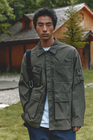 KHAKI