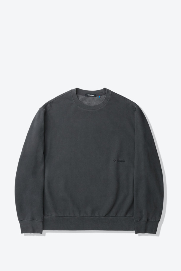 이클립스 로고 스웨트 맨투맨은 캐주얼, 미니멀, 클래식 스타일을 아우르는 공용 의류입니다. 차콜 그레이 색상의 레귤러핏 긴소매 맨투맨으로, 간절기와 겨울철에 적합하며 일상 및 캠핑룩에 활용하기 좋습니다. 면 소재로 제작되어 편안한 착용감을 선사하며, 라운드넥 디자인에 로고 패턴이 돋보입니다. 이클립스 로고 형상화 절개 라인과 소매 부리 디테일, 그리고 견고한 봉제 마감으로 완성도를 높였습니다. 사계절 활용 가능한 적당한 두께감으로 실용성을 더했습니다.
