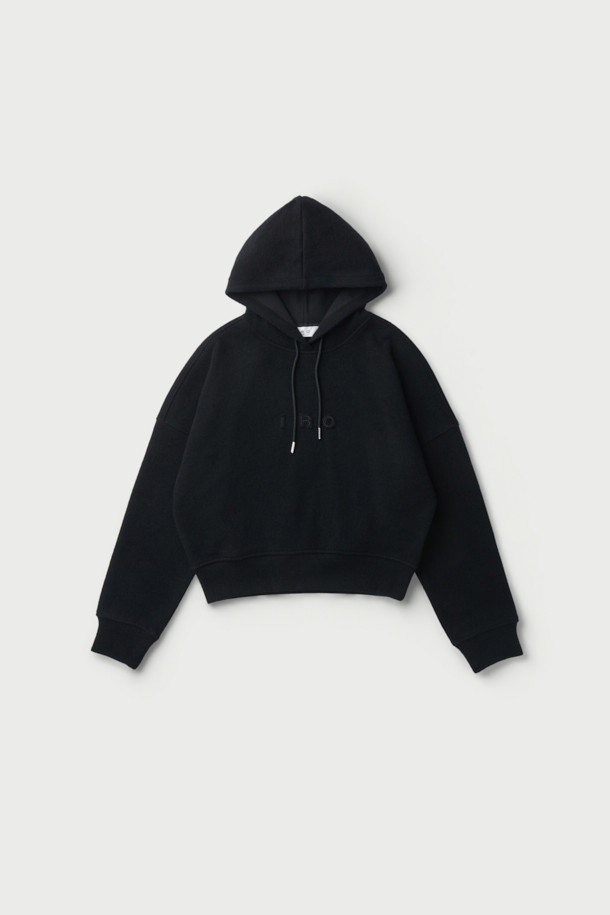 LAINE(레인) 울 저지 후디는 여성 및 남성 모두 착용 가능한 오버핏 후디입니다. 부드러운 촉감의 울, 면, 나일론 혼방 소재로 제작되어 가을, 겨울철 따뜻하게 입을 수 있습니다. 베이직하고 캐주얼한 스타일로, 집콕룩과 산책룩 등 편안한 TPO에 적합합니다. 블랙 컬러에 IRO 자수 로고가 포인트로 들어가 미니멀하고 클래식한 무드를 선사합니다. 두꺼운 두께감과 긴 소매 기장으로 보온성을 높였습니다.
