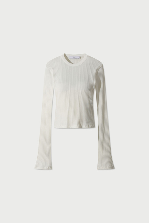 ERSILIA (에르실리아) 립 롱 티셔츠는 베이직 스타일의 여성 상의입니다. 면과 폴리우레탄 혼방 소재로 제작되어 편안한 착용감을 선사합니다. 라운드넥에 긴 소매, 슬림핏으로 디자인되었으며, 롱 기장으로 트렌디함을 더했습니다. 소매 끝단 슬릿 디테일이 돋보이며, 미니멀, 클래식, 캐주얼 룩에 모두 잘 어울립니다. 무지 디자인으로 다양한 스타일 연출에 활용하기 좋습니다.
