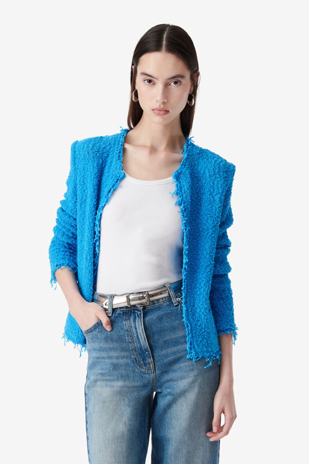 SHAVANI(샤바니) 트위드 가디건은 여성 고객을 위한 아우터입니다. 블루 컬러의 슬림핏 가디건으로, 봄, 가을에 얇게 걸치기 좋습니다. 면과 나일론 혼방 소재로 제작되어 부드러운 촉감을 선사하며, 엘레강스하고 우아한 스타일을 연출합니다. 긴 소매와 오픈 스타일, 프린지 디테일이 특징이며, 어깨 패드와 사이드 포켓이 있어 실용성을 더했습니다. 데이트룩, 모임룩, 카페룩, 클래식, 미니멀, 로맨틱 스타일과 잘 어울립니다.
