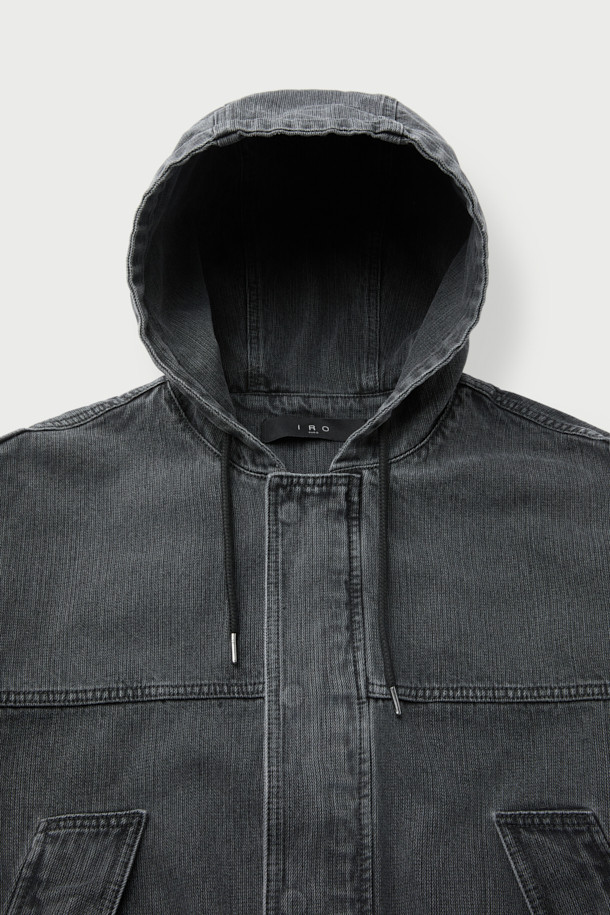 Cime(씨메) 데님 후드 집업 셔켓은 캐주얼하고 미니멀한 스타일을 추구하는 분들을 위한 아이템입니다. 데님 소재와 오버핏 디자인으로 편안한 착용감을 선사하며, 후드와 밑단 스트링, 절개 디테일이 더해져 개성 있는 연출이 가능합니다. 집업 스타일로 간편하게 착용할 수 있으며, 데님 특유의 자연스러운 색감은 어떤 옷에도 잘 어울립니다. 일상에서 편안하게 즐겨 입을 수 있는 매력적인 셔켓입니다.
