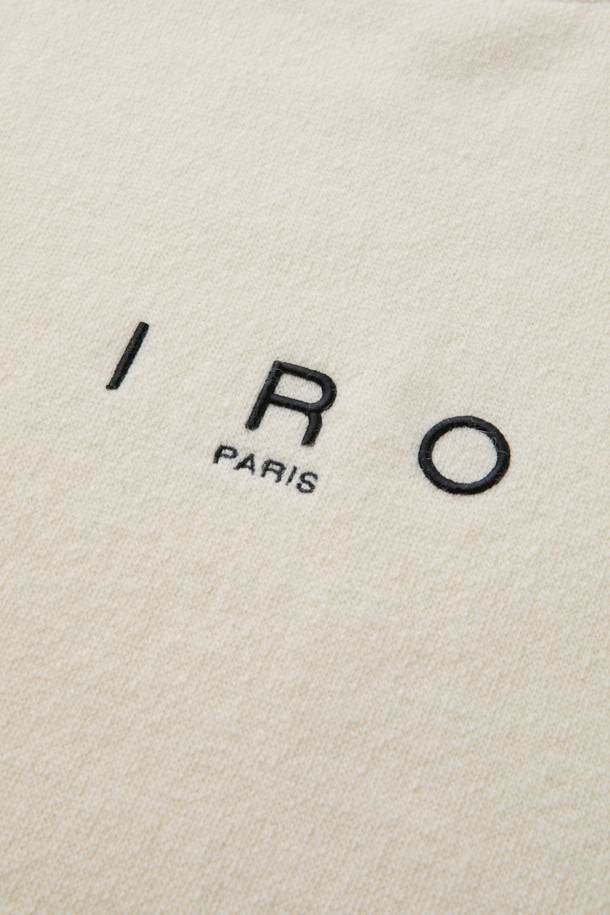 에센시엘 캐시미어 블렌드 로고 자수 니트 풀오버는 부드러운 촉감의 모 90%와 캐시미어 10% 혼방 소재로 제작되어 가을과 겨울에 따뜻하게 착용하기 좋습니다. 아이보리, 베이지 두 가지 색상으로 출시되었으며, 세미오버핏에 라운드넥 디자인으로 미니멀하고 베이직한 스타일을 연출합니다. IRO 시그니처 로고 자수가 돋보이며, 넥 후면의 신규 시그니처 부자재가 디자인 포인트를 더합니다. 긴 소매 기장의 세미크롭 기장으로 다양한 하의와 매치하여 스타일리시하게 연출할 수 있습니다.
