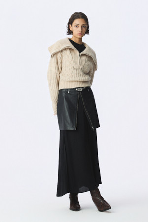 SWANA 하프짚 카라 니트 탑