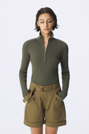 AMBRA 하프짚 니트 탑