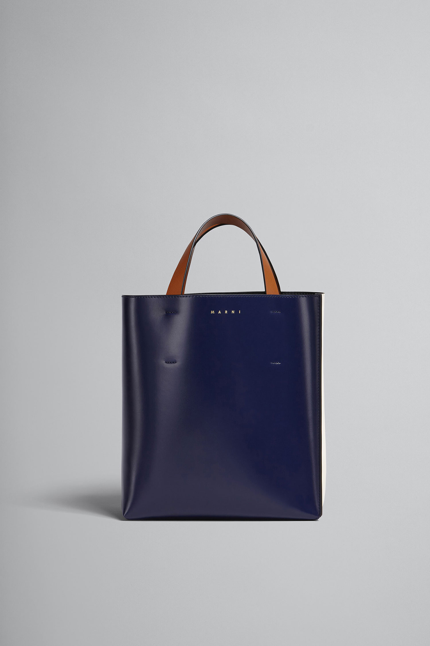 [MARNI] 여성 뮤제오 스몰백 블루블랙 - SHMPV01TY3LV639 ZO215 BLUBLACK/SHELL/MOCA