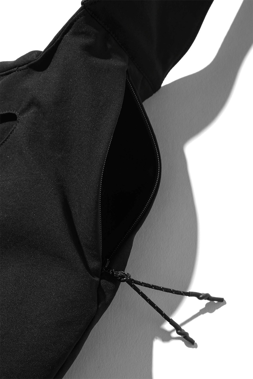 CLESSTE] SOFT SHELL FUTURE BAG - BLACK