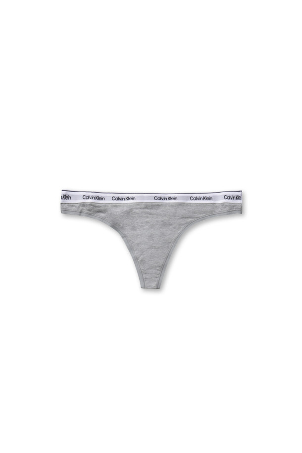 Thong Icon Logo - Grey Heather (통 아이콘 로고 - 그레이 헤더)는 부드러운 면과 신축성 있는 스판덱스 혼방 소재로 제작되어 편안한 착용감을 선사하는 여성용 속옷입니다. 미디엄 라이즈 디자인에 플랫 엣지 레그 마감 처리로 깔끔한 핏을 연출하며, 허리 부분의 엘라스틱 밴드가 안정적인 착용감을 제공합니다. 그레이 컬러에 로고 패턴으로 포인트를 주어 미니멀, 캐주얼, 클래식 스타일을 즐기는 분들께 적합합니다. 집콕룩, 산책룩, 요가/필라테스룩 등 편안함을 중시하는 다양한 TPO에 매치하여 활용할 수 있습니다. 사계절 내내 데일리하게 착용하기 좋은 단품 팬티입니다.
