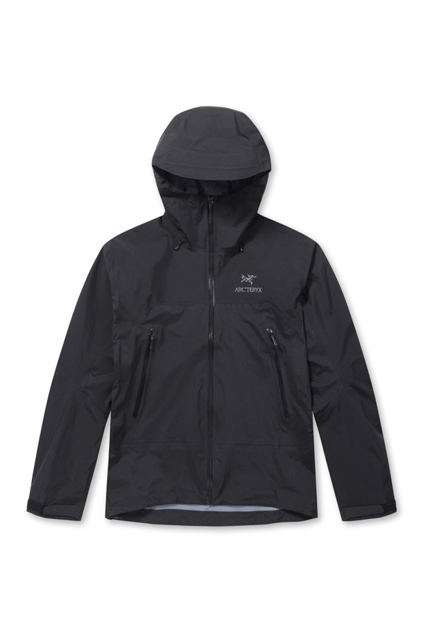 베타 AR 재킷 (BETA AR JACKET) MENS - 스톰후드 - 블랙은 남성용 아우터 자켓입니다. 방수 및 발수 기능을 갖춘 두꺼운 두께의 나일론 소재로 제작되어 봄, 가을, 겨울 계절에 적합합니다. 레귤러 핏과 긴 소매, 후드 디자인으로 아웃도어 활동과 일상에서 스포티하고 미니멀한 스타일을 연출할 수 있습니다. 블랙 색상의 무지 패턴에 지퍼 포켓이 있어 실용성을 더하며, 등산룩, 겨울 데일리룩, 여행룩에 잘 어울립니다.
