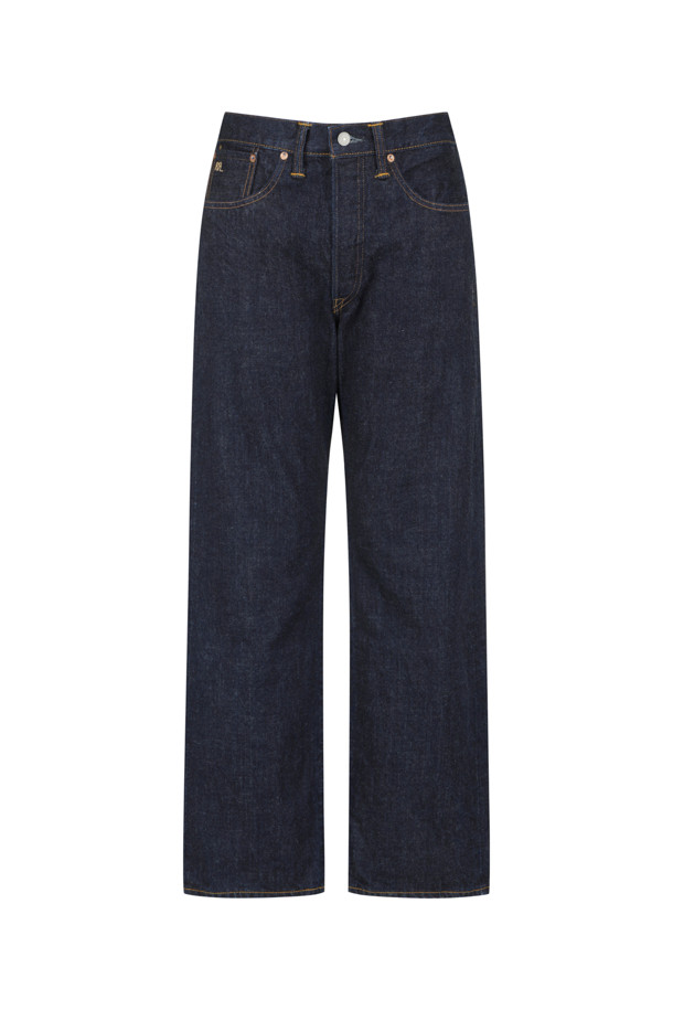 빈티지 5포켓 이스트-웨스트 셀비지 데님 팬츠 - 이스트/웨스트 린스는 남성용으로 제작된 레귤러핏 데님 팬츠입니다. 네이비 컬러의 무지 데님 소재로, 사계절 내내 착용하기 좋습니다. 뻣뻣한 촉감과 두꺼운 두께감으로 빈티지하고 클래식한 스타일을 연출합니다. 셀비지 디테일과 5포켓 디자인이 특징이며, 미니멀, 워크웨어 스타일을 선호하는 분들께 추천합니다.
