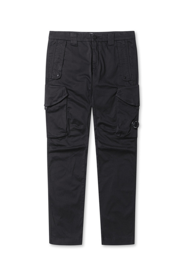 C.P COMPANY - 캐주얼팬츠 - Stretch Sateen Utility Cargo Lens Pants - BLACK