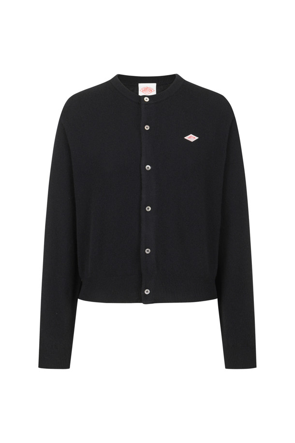 블랙 컬러의 여성 램스울 크루넥 니트 가디건입니다. 가을과 겨울에 어울리는 두꺼운 두께감으로, 부드러운 램스울 소재가 편안한 착용감을 선사합니다. 베이직하고 클래식한 디자인으로, 레귤러 핏과 라운드넥이 특징입니다. 출근룩, 오피스룩, 모임룩 등 다양한 TPO에 활용 가능한 실용적인 아이템입니다. 블루종 스타일 커프스로 포인트를 더했으며, 미니멀하고 클래식한 스타일을 연출하기 좋습니다.
