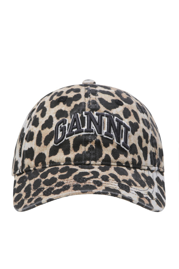 워싱 코튼 캔버스 캡 모자 - 레오파드

부드러운 워싱 가공을 거친 면 캔버스 소재의 캡 모자입니다. 베이지, 브라운, 블랙 세 가지 색상으로 만나볼 수 있으며, 레오파드 무늬가 캐주얼하고 미니멀한 스타일을 연출합니다. 앞면에는 브랜드 로고 자수 디테일이 더해져 포인트를 줍니다. 캡 모자 깊이 14.5cm, 일반 챙 넓이로 제작되었으며, 사이즈 조절 기능으로 편안하게 착용 가능합니다. 동네 마실룩, 산책룩, 여행룩 등 다양한 TPO에 활용하기 좋습니다.
