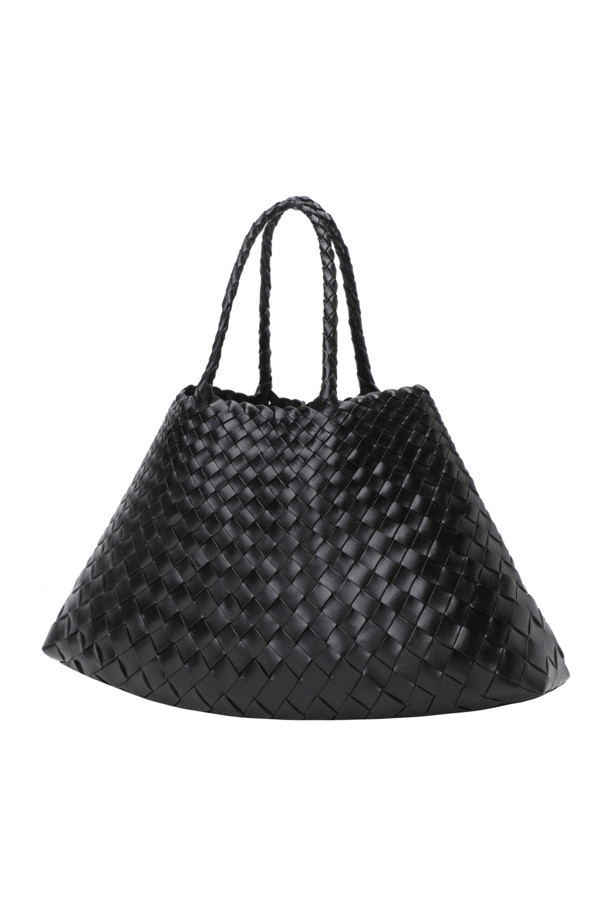 **산타 크로체 스몰 - 블랙** 토트백은 여성용 가방으로, 우아한 스타일을 추구하는 분들을 위한 아이템입니다. 블랙 컬러의 가죽 소재에 직조 패턴이 돋보이며, 반원 형태의 디자인과 메달 참 장식이 특징입니다. 오픈형으로 편리하게 물건을 넣고 꺼낼 수 있으며, 핸드메이드로 제작되어 고급스러움을 더합니다. 데이트룩, 모임룩 등 TPO에 활용하기 좋으며, 클래식, 미니멀, 시크한 스타일을 연출하기에 적합합니다.
