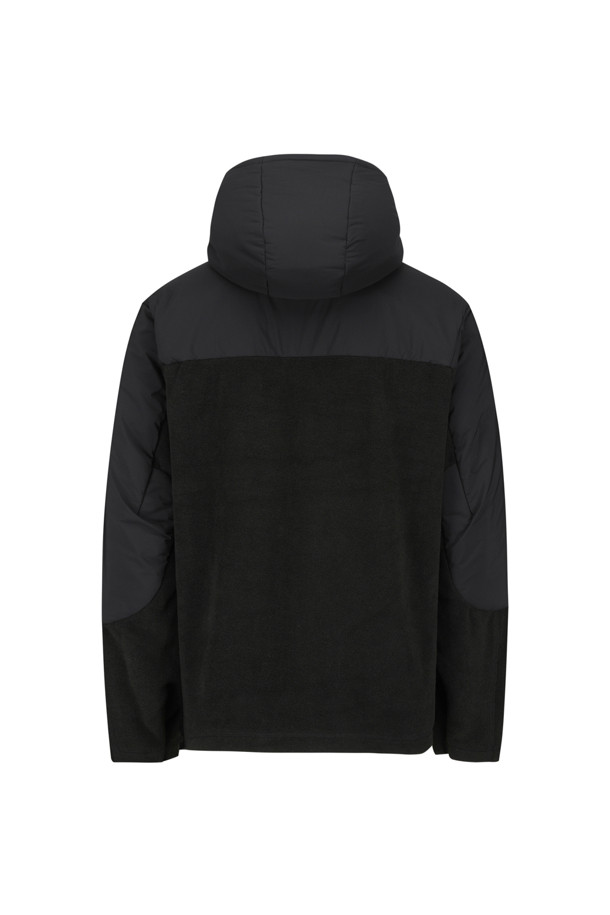 (AND WANDER) 탑 플리스 재킷 - 블랙은 아웃도어 활동과 일상 모두 활용 가능한 남녀 공용 플리스 재킷입니다. PERTEX QUANTUM AIR 겉감과 PRIMALOFT Silver Insulation 충전재를 사용하여 보온성, 통기성, 내구성을 높였으며, 복원력이 뛰어나 변형 없이 오래 입을 수 있습니다. 레귤러 핏에 두꺼운 두께감으로 제작되었으며, 부드러운 촉감과 입체적인 컷팅으로 편안한 착용감을 제공합니다. 블랙 컬러의 무지 디자인으로 스포티, 캐주얼, 고프코어 스타일을 연출할 수 있으며, 등산, 캠핑, 산책 등 다양한 TPO에 활용 가능합니다. 집업 스타일의 긴 소매 디자인과 핸드워머 포켓으로 실용성을 더했습니다.
