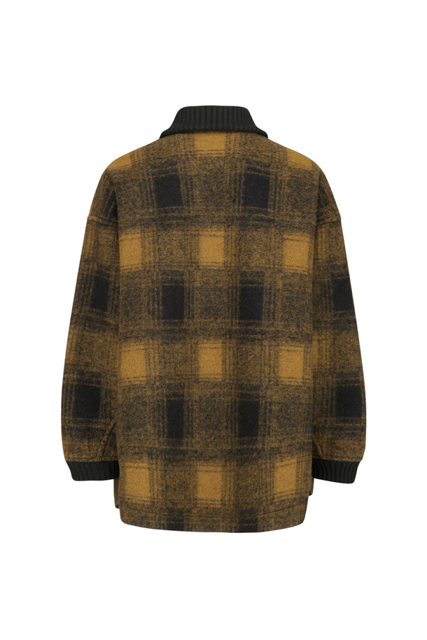 (AND WANDER) 울 샤기 집업 재킷 - 카멜은 캐주얼한 무드의 남녀 공용 자켓입니다. 따뜻하고 부드러운 촉감의 울, 폴리에스터 혼방 소재로 제작되었으며, 가을과 겨울에 착용하기 좋습니다. 방풍 기능과 기모 안감으로 보온성을 높였으며, 은은한 체크 패턴이 특징입니다. 집업 스타일로 간편하게 착용 가능하며, 출근룩이나 모임룩 등 다양한 TPO에 활용할 수 있습니다. 미니멀, 클래식, 캐주얼 스타일을 즐겨 입는 분들께 추천합니다.
