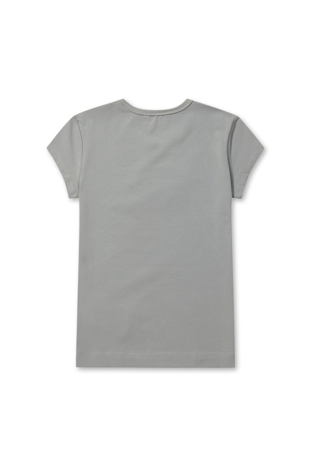 T 앤지 티셔츠 - 그레이/레드, 여성들을 위한 베이직 스타일의 반소매 티셔츠입니다. 오가닉 코튼과 스판덱스 혼방 소재로 제작되어 편안한 착용감을 선사하며, 슬림핏 디자인으로 여성스러운 실루엣을 연출합니다. 라운드넥에 레이저 커팅 디테일과 자수 로고가 포인트로 들어가 있으며, 봄, 여름 시즌 데이트룩과 쇼핑룩에 잘 어울립니다. 캐주얼, 미니멀, 클래식 스타일을 모두 소화할 수 있는 활용도 높은 아이템으로, 한정판으로 출시되었습니다.
