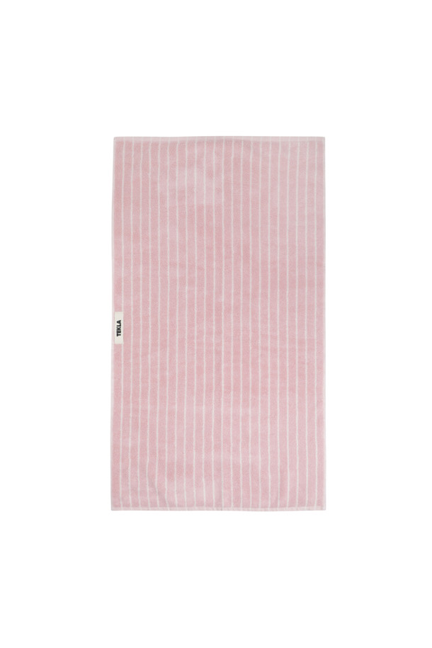 테리 핸드 타월 (핀 스트라이프스) 50X90 - 셰이디드 핑크 스트라이프스입니다. 부드러운 면 소재로 제작되어 흡수력이 뛰어나며, 욕실에서 사용하기 적합합니다. 핑크색 바탕에 스트라이프 패턴이 적용되었으며, 보통 두께감으로 제작되었습니다. 모서리 마감과 더블 스티치로 마감하여 내구성을 높였습니다. Oeko-Tex Standard 100 인증을 받아 안심하고 사용할 수 있습니다.

