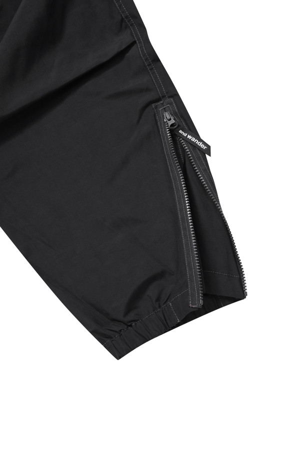 AND WANDER - 캐주얼팬츠 - (AND WANDER) high count cloth side zip hem pants - 5744282185 010 BLACK