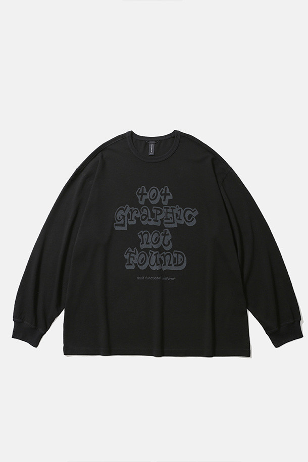 404 GNF(F) L/S 티셔츠 - 블랙은 캐주얼, 스트리트, 미니멀 스타일을 아우르는 긴팔 티셔츠입니다. 봄, 가을, 겨울 계절에 활용하기 좋으며, 일상복으로 편안하게 착용할 수 있습니다. 부드러운 면 소재로 제작되었으며, 오버핏으로 편안한 착용감을 제공합니다. 라운드넥 디자인에 404 GRAPHIC NOT FOUND 그래픽 프린팅이 돋보이며, 손목 립 시접 갈라 처리 및 수축 방지 가공, 골지 립 오프닝 디테일로 완성도를 높였습니다. 겨울철 데일리룩에 개성을 더해보세요.
