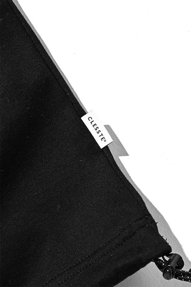 CLESSTE - 반팔티셔츠 - LOGO PRINT MASSIVE T-SHIRT WITH DRAWSTRINGS A - BLACK