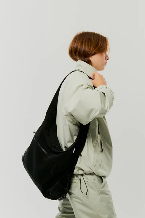 SOFT SHELL ATHLETIC BAG - BLACK_CLESSTE - 코오롱몰
