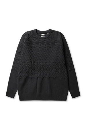 (NANAMICA) CREW NECK SWEATER - BLACK