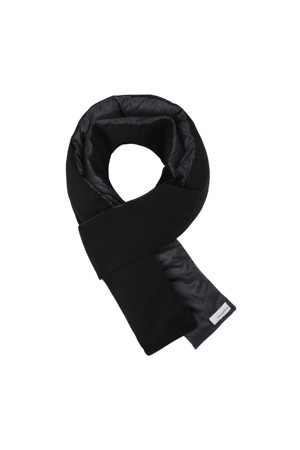 (NANAMICA) DOWN MUFFLER - BLACK