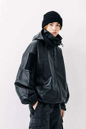 GORE-TEX LABS LEATHER CITY MILITARY JACKET - BLACK